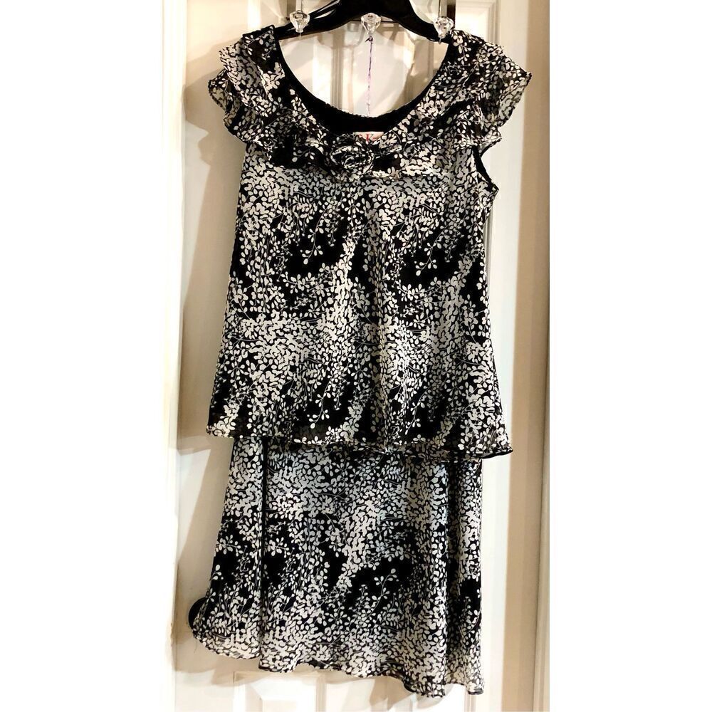 R&K ORIGINALS - 🎉HPx3🎉 EUC - L Sz 12 2-Piece Dress/Flutter-Sleeves & Boat-Neck